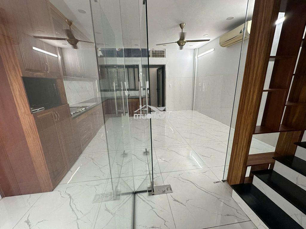 Cho thuê văn phòng tầng trệt giá 12,5tr 5x21m - 2