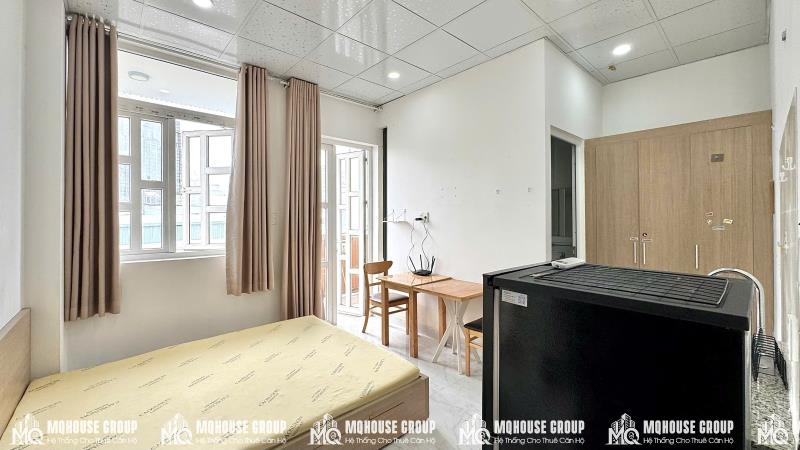 Cho thuê studio ban công mặt tiền trần quang khải quận 1 kế bên cầu bông - hầm xe - thang máy - bảo vệ 24/7