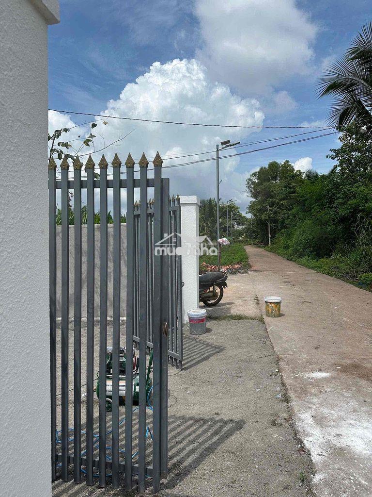 Top nhà ngang rộng hơn 12m ngay tại p.long khánh - Ảnh 2
