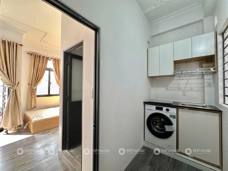 Studio tách bếp ban công có máy giặt riêng gần sát đại học văn hiến - âu cơ - đồng đen - chợ bàu cát quận tân phú