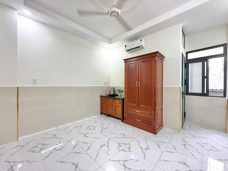 Studio full nội thất cửa sổ lớn tại cách mạng tháng 8, gần công viên lê thị riêng - 4