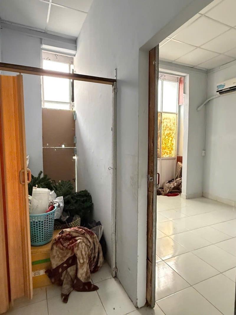 Kế cv 23/9 - trung tâm q.1 - đỗ quang đẩu - dt: 4.4*8m nở hậu 6.2m - 5 tỷ 850 - 4