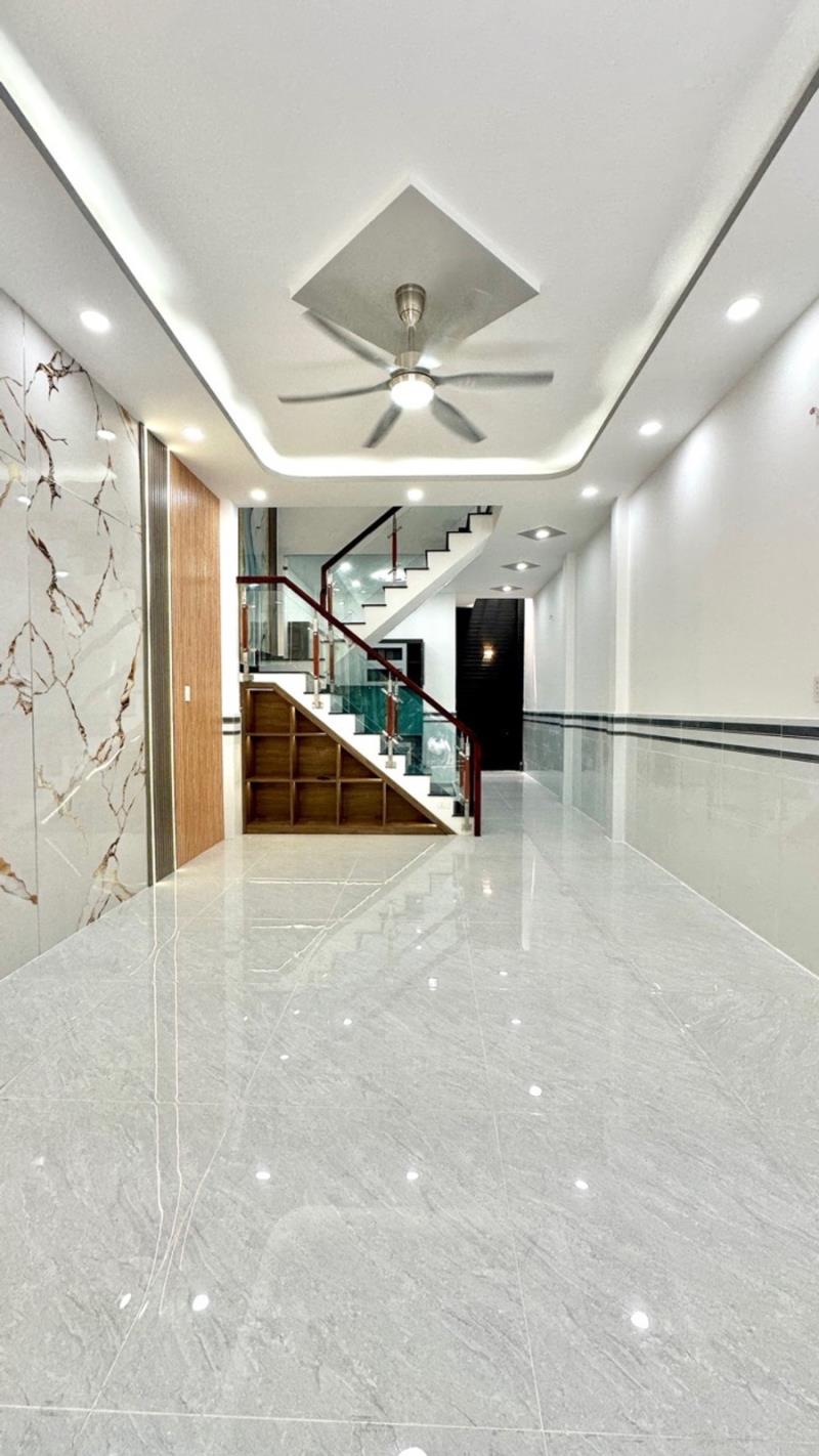 3 tỷ 850 triệu – nhà 2 tầng ngay kế chợ đại hải – bà điểm! - 2