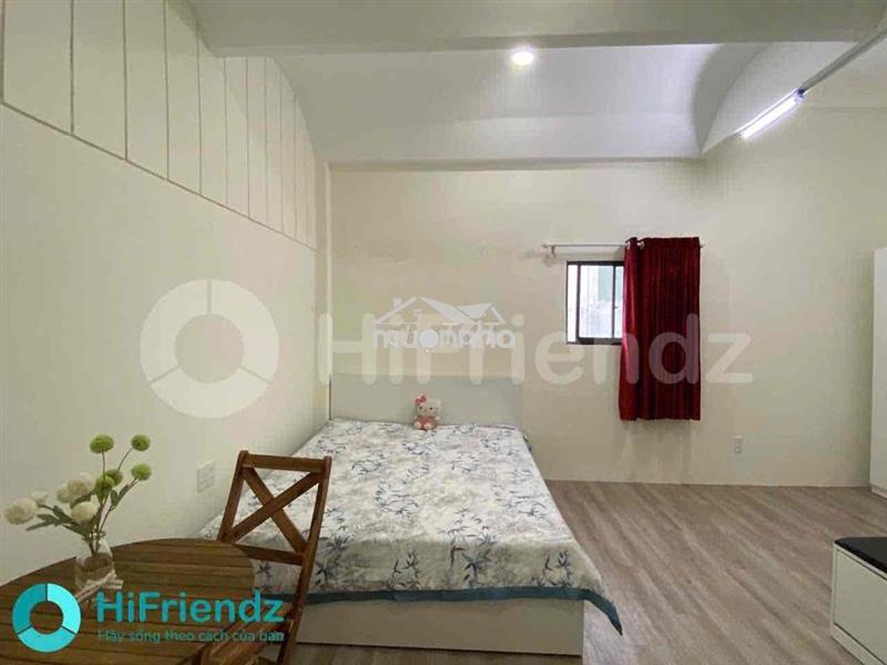 Thang máy - tách bếp- cửa sổ full nt gần sgu, sư phạm, hoa sen
