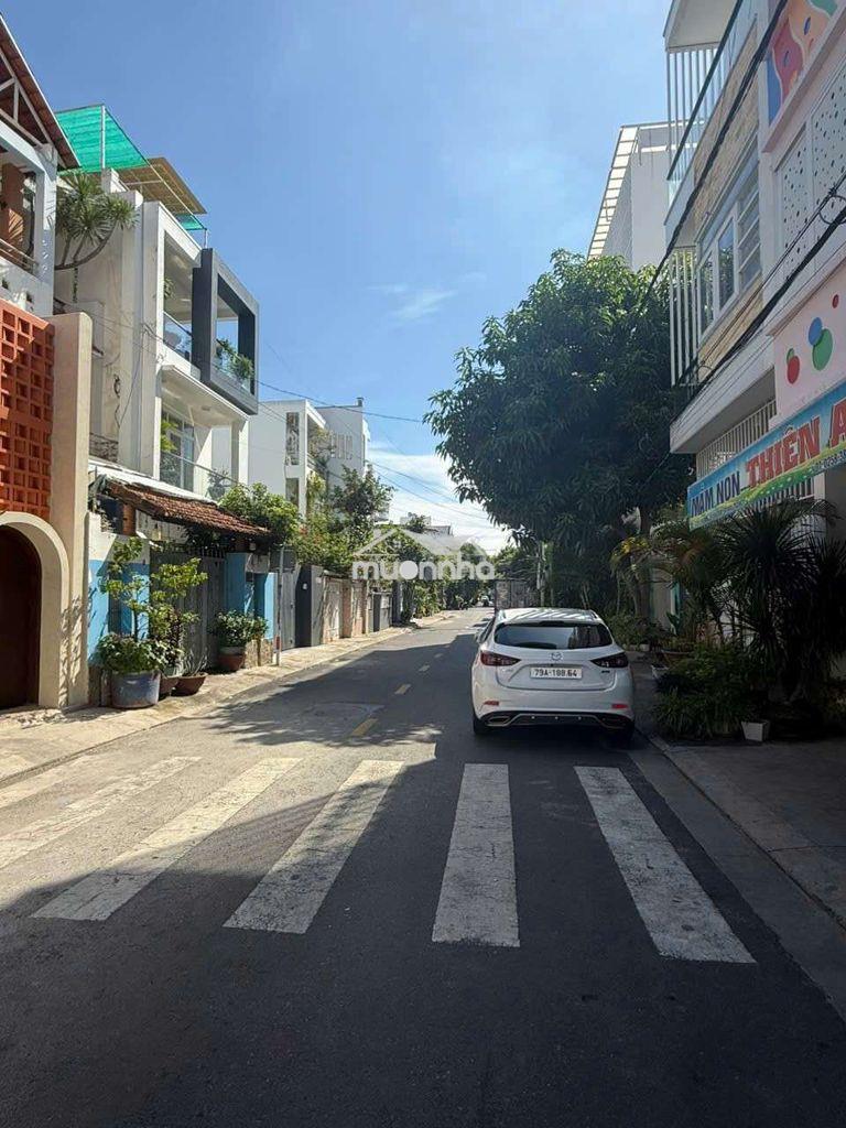 10,7 tỷ bán nhà đường chi lăng- khu bàn cờ nha trang 