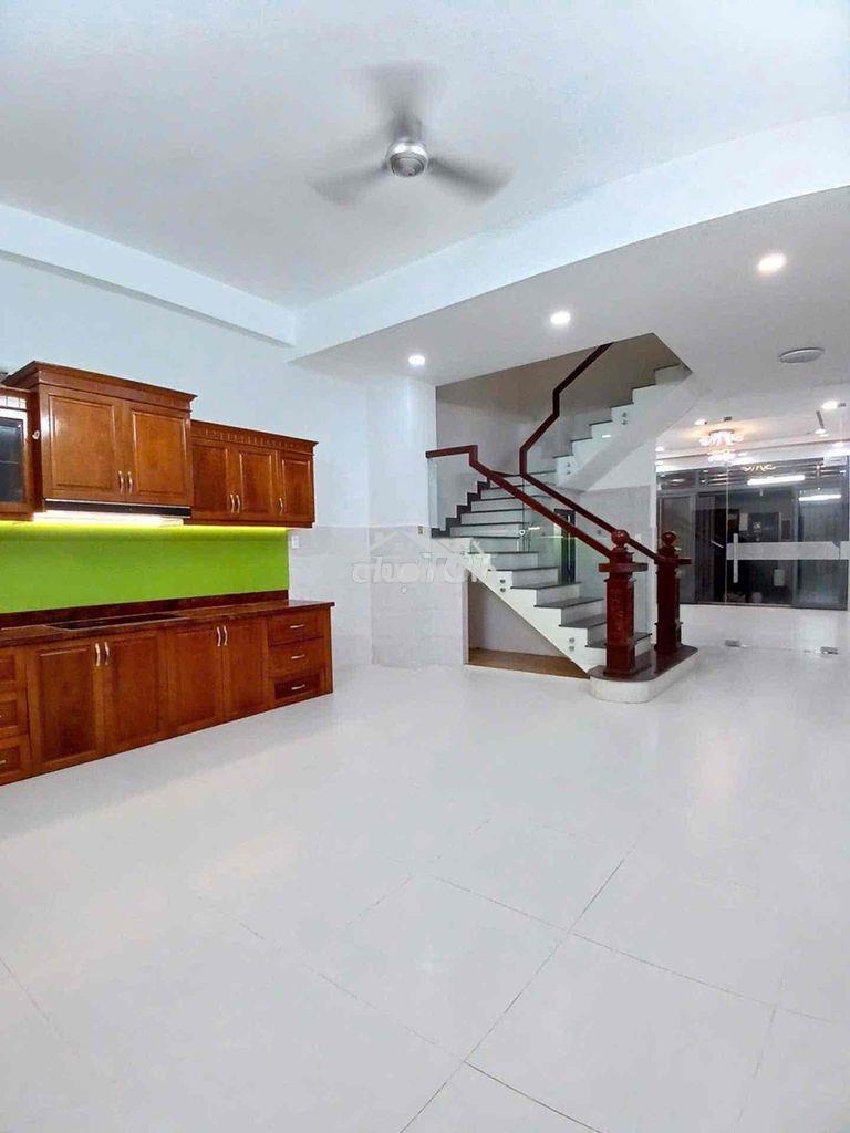 Bán nhà- bình tân - hẻm 1/ kinh dương vương oto thông - ngay khu y tế - 3