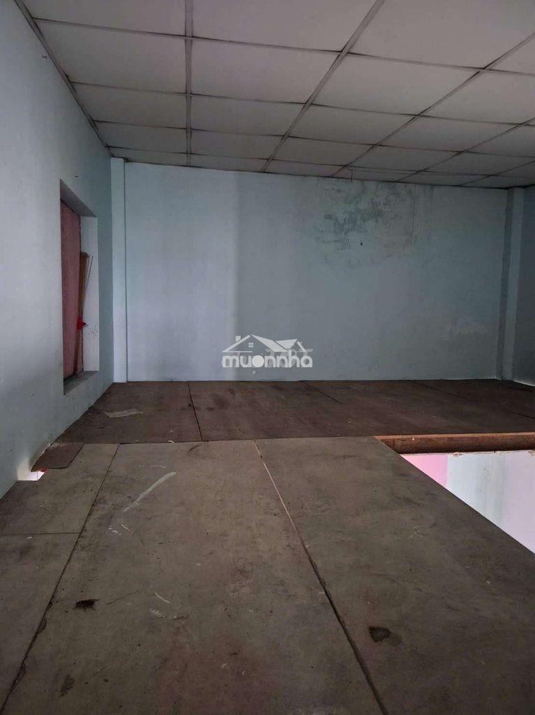 Nhà góc 2mt thích hợp ở đông người ,mở tiệm  làm nghề ,buôn bán nhỏ - 2