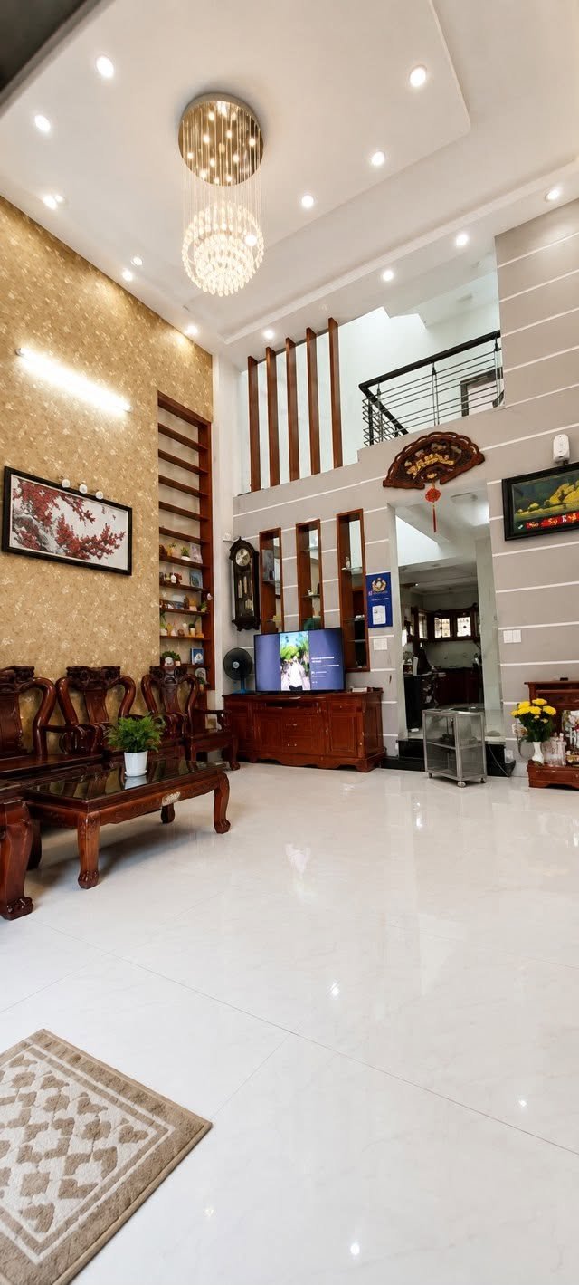 Biệt thự mini tân phú 3 tầng 162m² ngang 7.4m giá nhỉnh 18 tỷ giáp bàu cát - 2