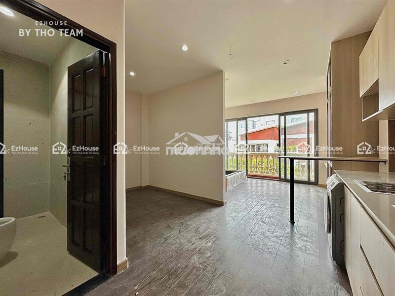 Cho thuê căn hộ cao cấp 2pn -ban công- đường 3/2- vòng xoay dân chủ