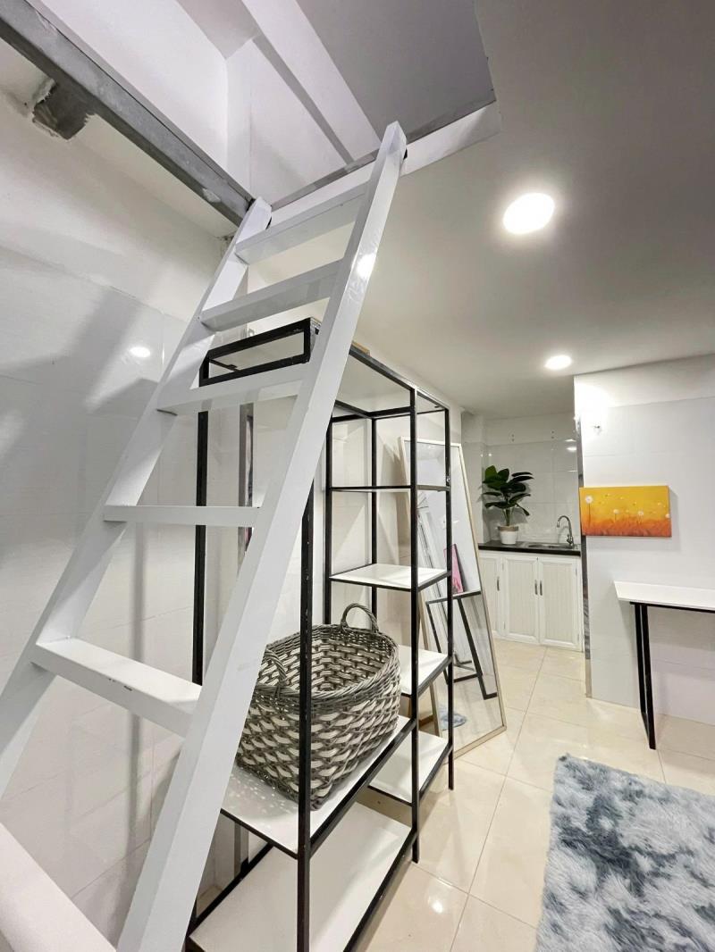 Duplex full nội thất - cửa sổ thoáng - nhà thang máy -  ngay cầu bông thuận tiện di chuyển các quận - 2