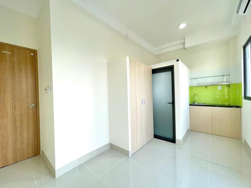Phòng mới cửa sổ trời thoáng full nội thất giá tốt bùi đình túy gần ngã tư hàng xanh và các đh lớn - 2