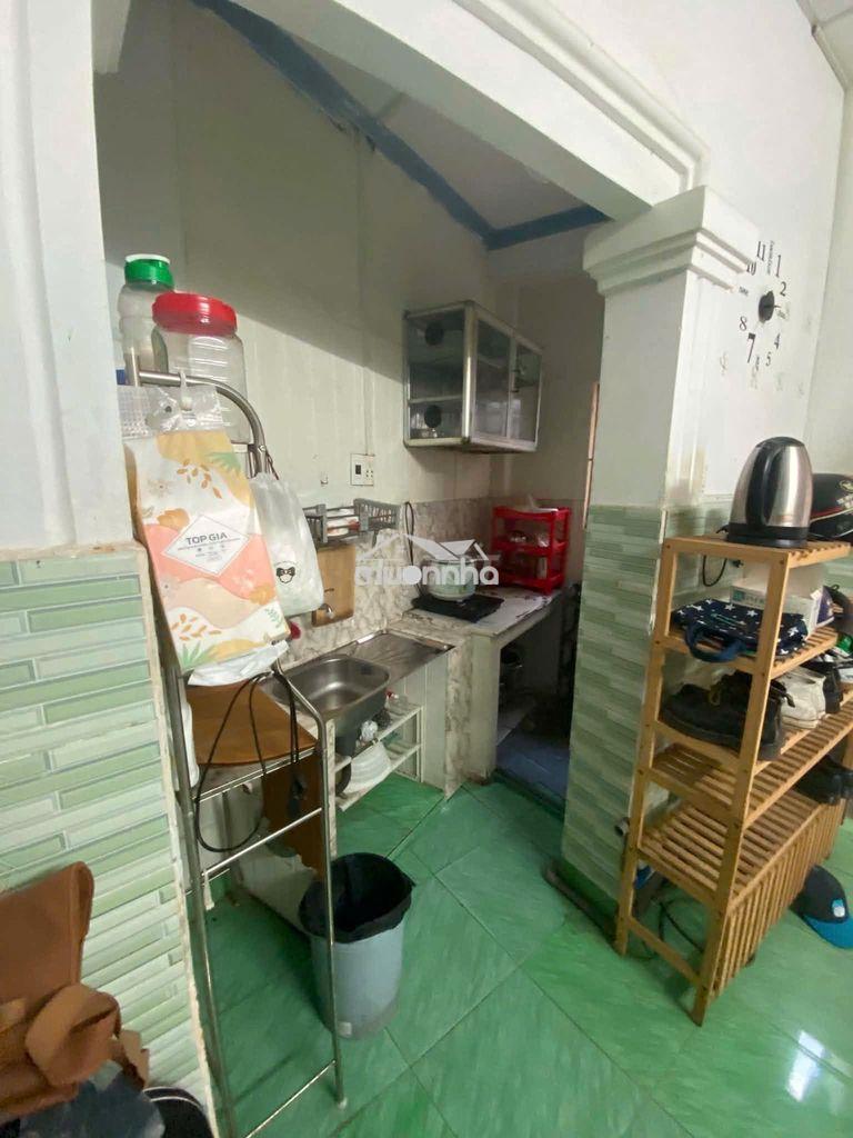 Chỉ 7 triệu cho nhà nguyên căn 1tret2lau ngã 6 gv,đường oto, 2pn,2 tl - 2