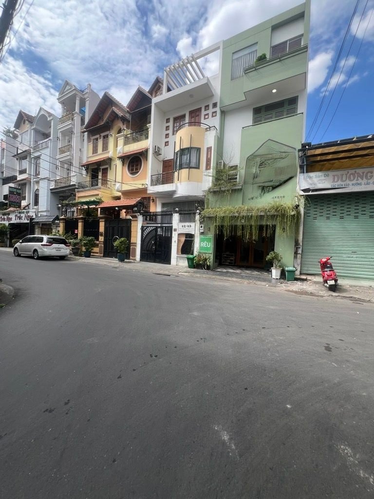 Kế vạn hạnh mall - trần thiện chánh – p.2 -q.10 - dt: 5*17m- 20 tỷ 7