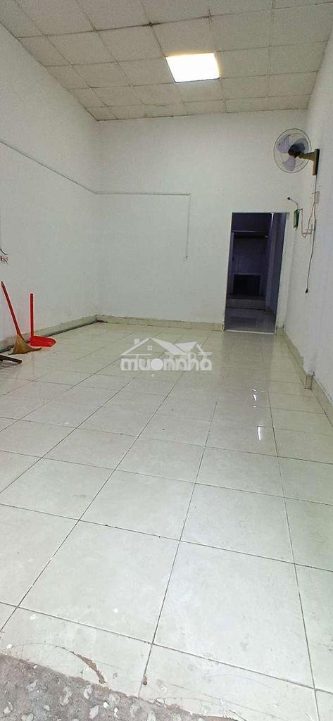 Nguyên căn, gần chợ xóm mới, 4x15m, gác lửng, 1pn 1wc, hẻm thông - 2