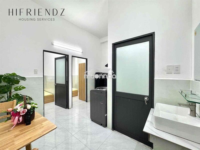 Cho thuê chung cư mini 2pn 1wc cách quận 5 1 cây cầu