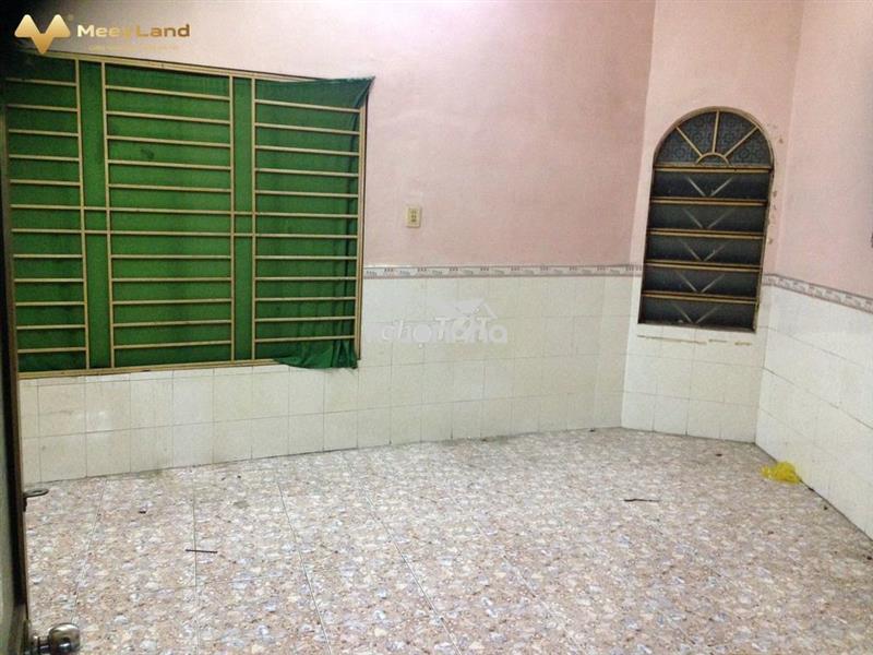 Còn 2 phòng lầu 1 ko nội thất ở 243a/58 hoàng diệu q4