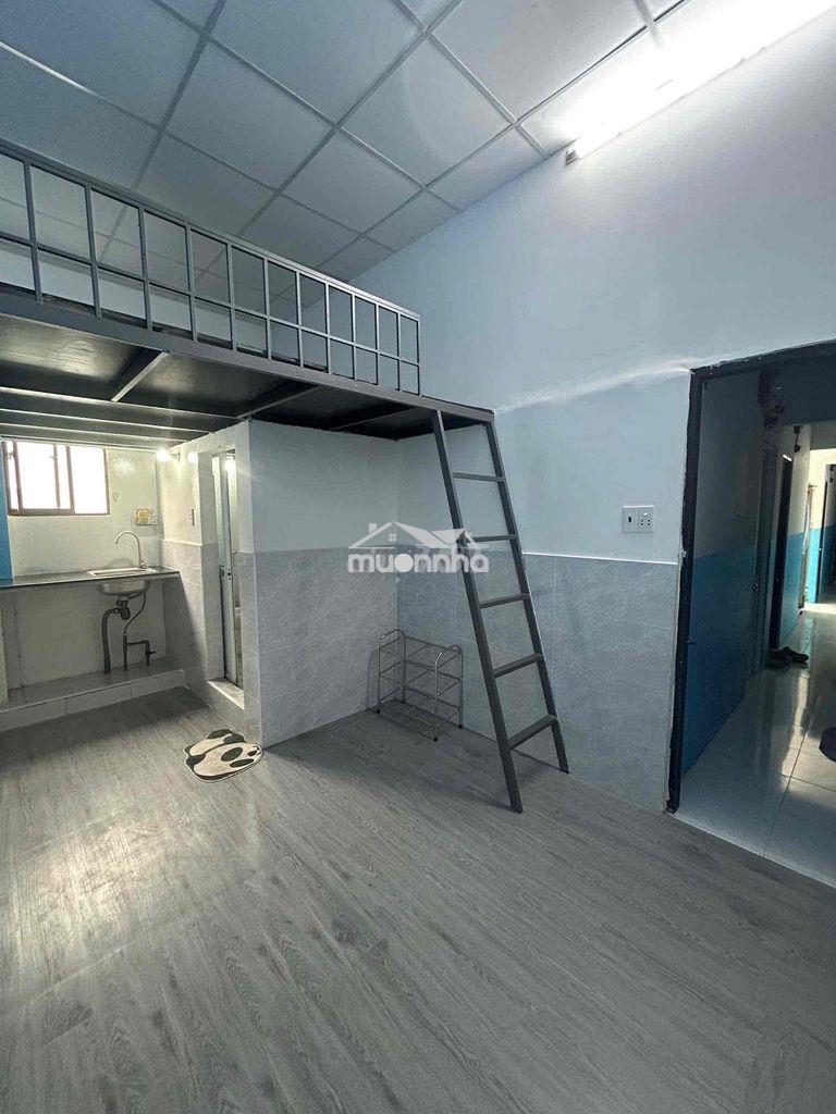 Phòng duplex cửa sổ đối diện đh văn lang cs3 - Ảnh 2