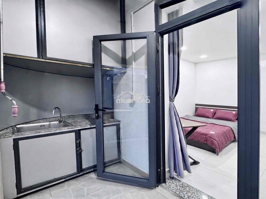 Studio thang máy ban công ngay trung tâm - 3