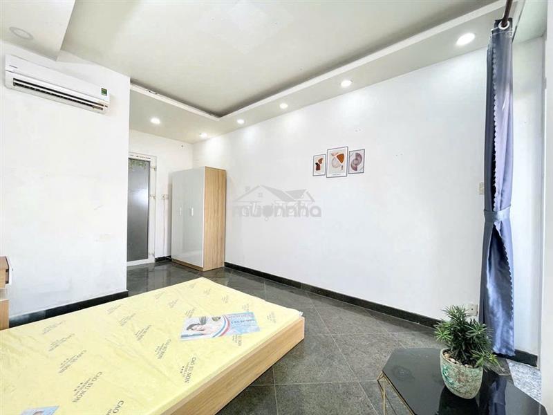 Phòng rẻ gần ueh nguyễn tri phương