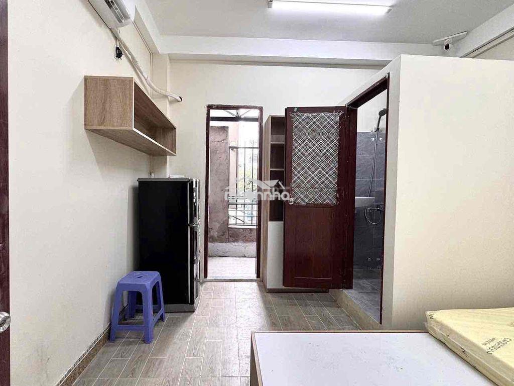 Phòng ban công thoáng siu hạt dẻ ngay cầu chà và - 3