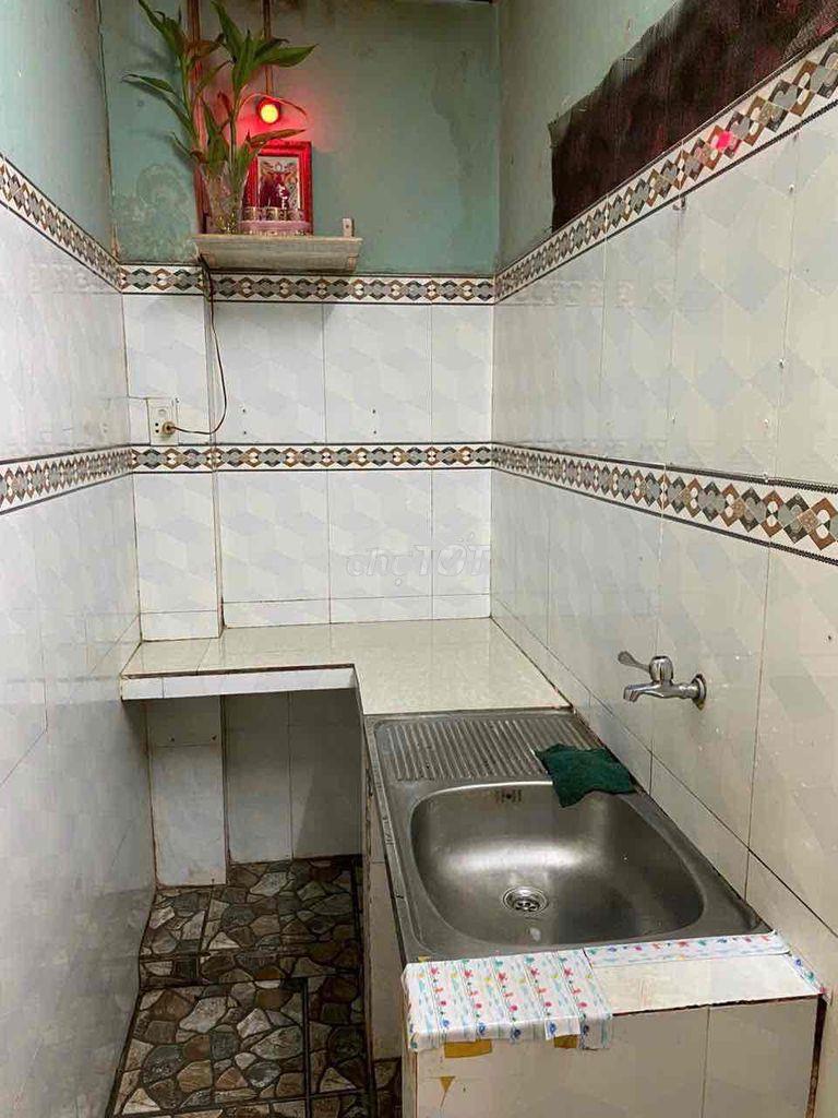 Cho thuê nhà 3 tháng 2 q11 giá 9tr 5 x 7 trệt, lầu hẻm 3m sát mặt tiền - 4