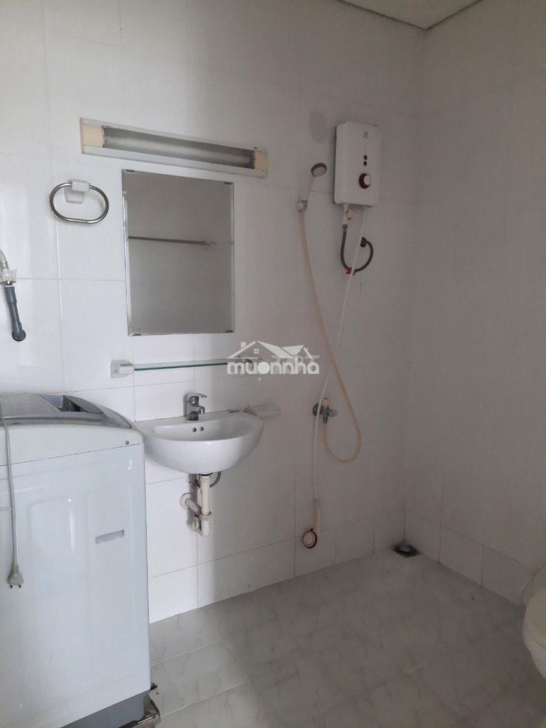 Cho thuê căn hộ hoa sen 2pn - 2wc, nhà trống, giá thuê 10tr8/tháng - 3