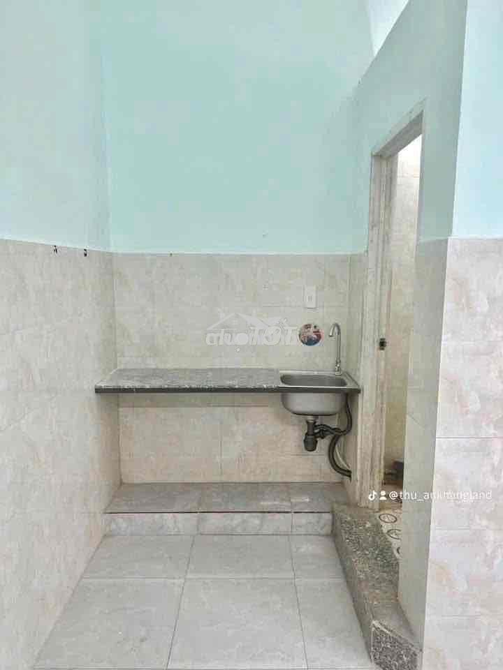 Phòng trọ đại học văn hiến kinh tế kiến trúc nguyễn văn linh q8 - 3