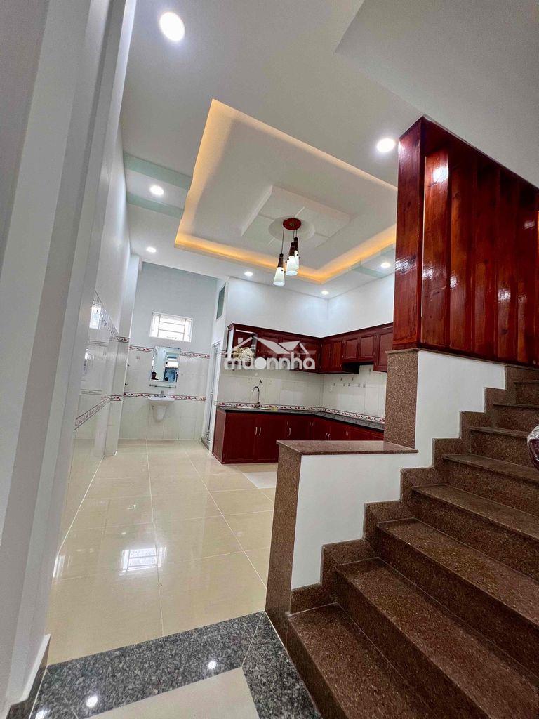 Cho thuê nhà hẻm 43 vườn lài apđ q12 dt 4x17 1trệt 1lầu 2pn 3wc - 4