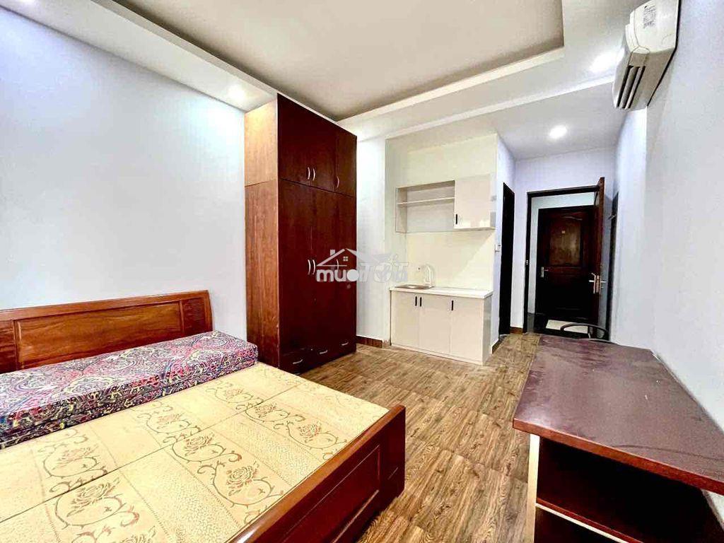 Phòng ngủ có ban công gần đại học rmit, tdtu,khu dân cư sadeco q7 - 4