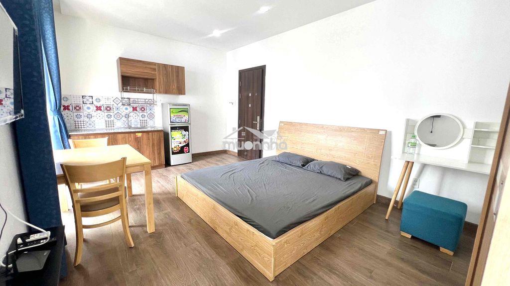 Chính chủ cho thuê căn hộ mới có ban công lớn thoáng mát như hình - 4