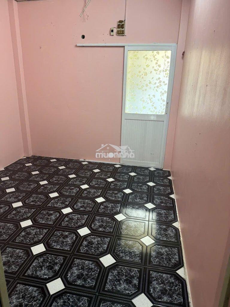 Cho thuê nhà hẻm 3m hậu giang, 1 lửng giá 7 tr