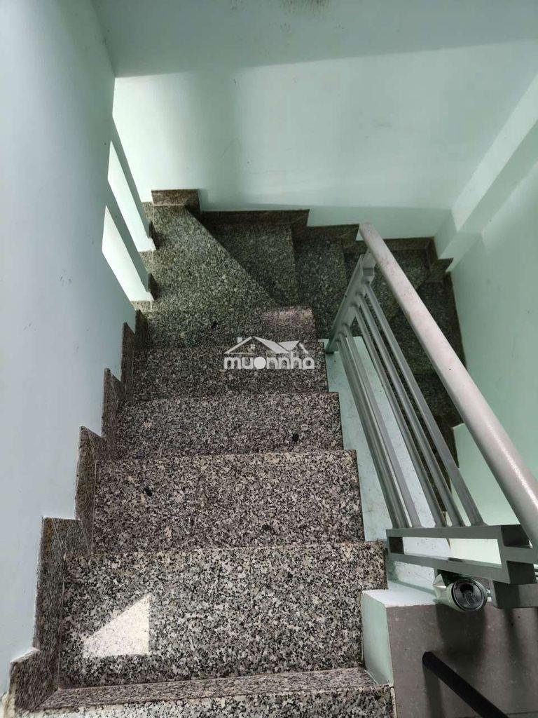 Nhà gần đầm sen - 3