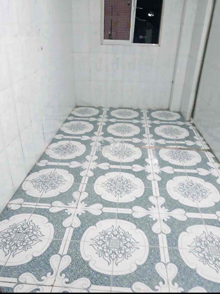 Cho thuê nhà vị trí kd trần tuấn khải q5 giá 4,5tr dtsd 35m2 trệt lầu - 3