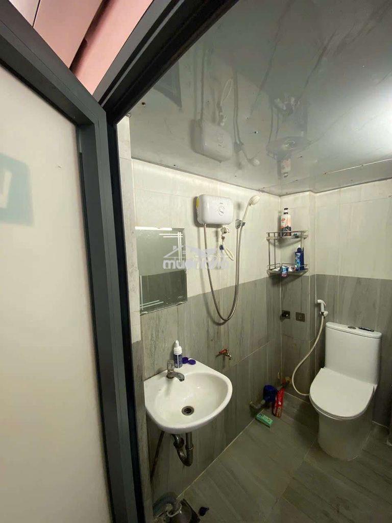 Phòng chính chủ gần đinh tiên hoàng q1 - 4