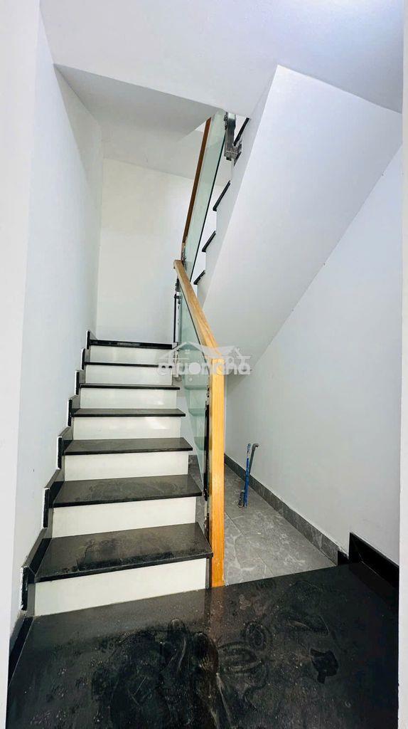 Bán nhà dương văn cam - thủ đức - 50m2 - 3tầng- cho thuê 12triệu/tháng - 3