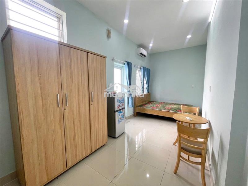 Siêu phẩm căn hộ ban công full nội thất. cách utc2 chỉ 800m