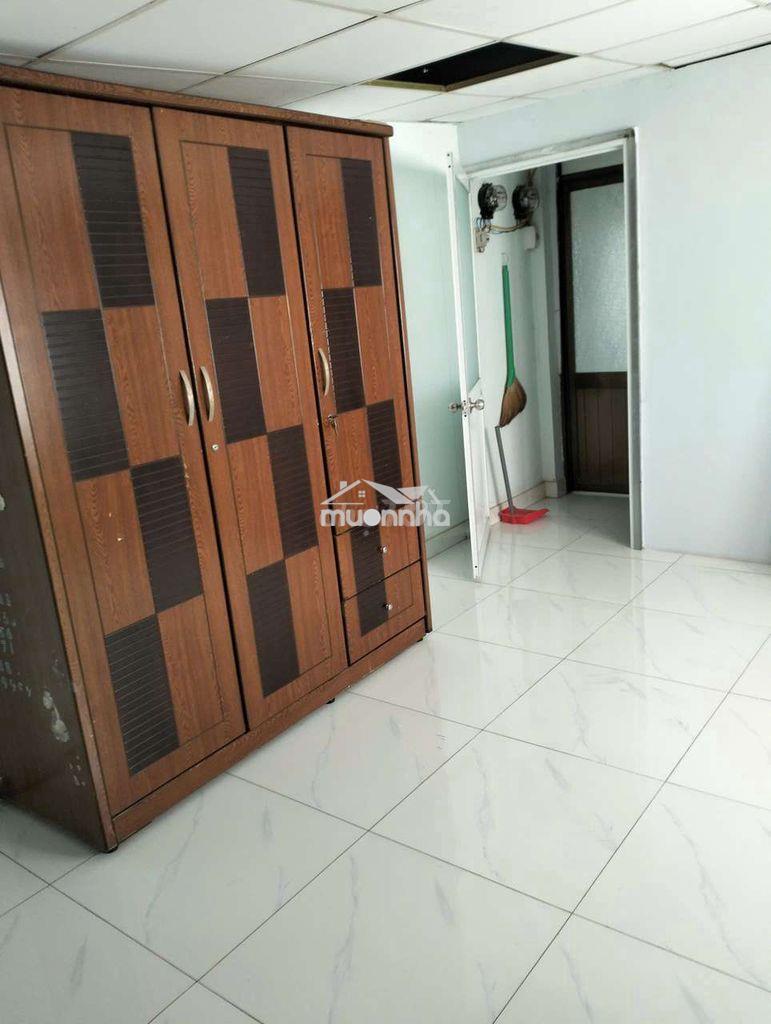 Cho thuê 1phòng trọ full nội thất dt 24m² có ban công, bếp và xe dưới