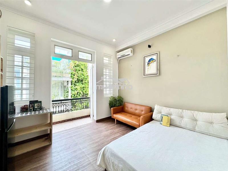 Căn hộ studio 40m2 ban công full nội thất gần ngã tư phú nhuận