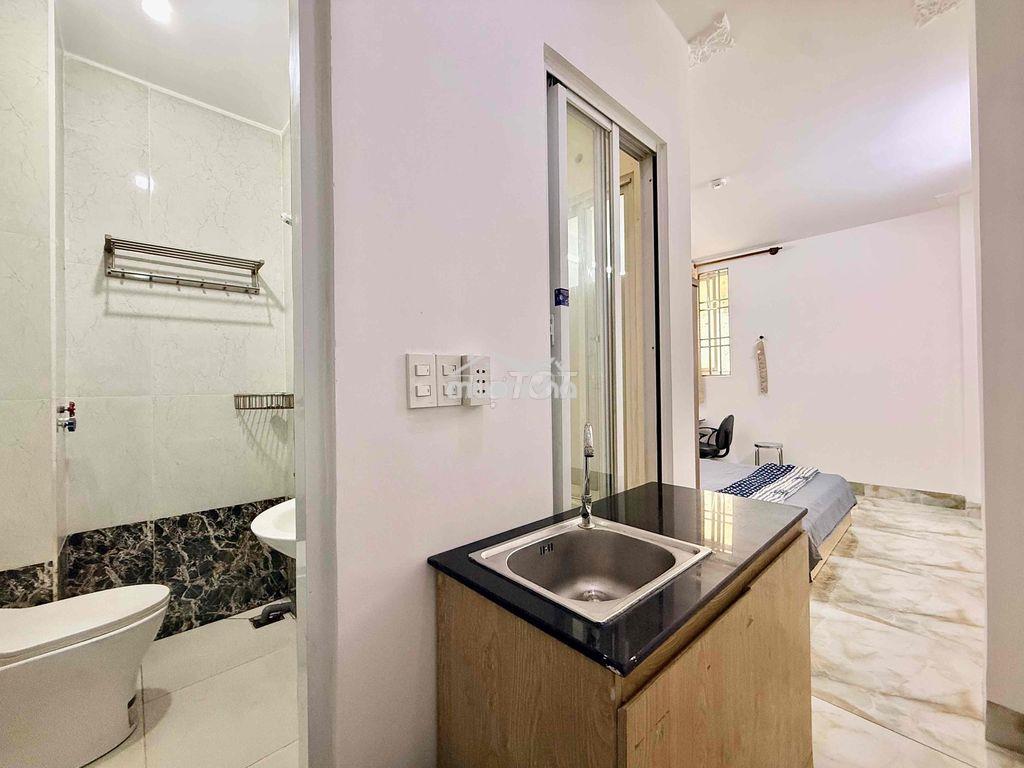 Phòng studio full nội thất - cửa sổ trời - ngay cv hoàng văn thụ - 4