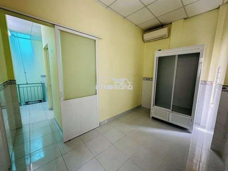 Giá tốt - nhà lạc long quân - 27m2 - 2.8 tỷ tl - 4