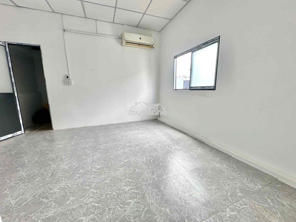 Studio full nội thất ở được 2-3 người gần cầu vượt cây gõ - 2