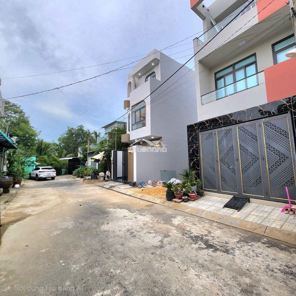 Nhà 3 tầng hẻm xe hơi gần vinhome q9 50m2 giá chỉ 5tỷ - 2