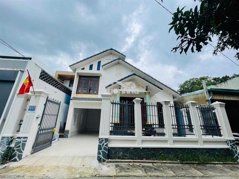 Cho thuê nhà mái thái phường hiệp thành