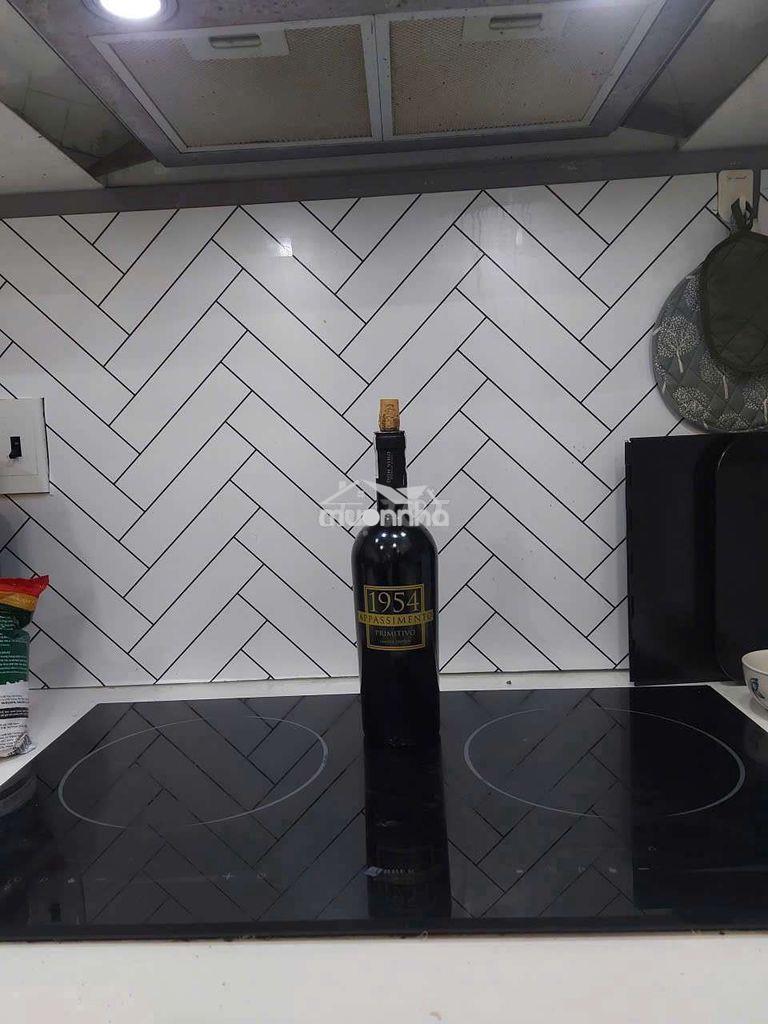 Cần bán căn chung cư căn góc 2pn - 4