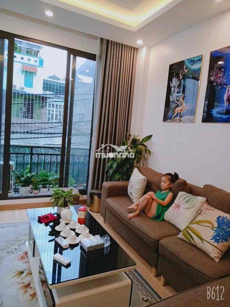 Cho thuê nhà cầu diễn ô tô tránh, kinh doanh tốt 45m x 5 tầng 12 triệu - 2