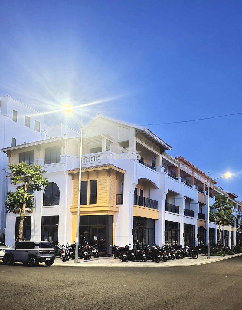 Căn góc towhouse 3 tầng bên sông hàn - 2