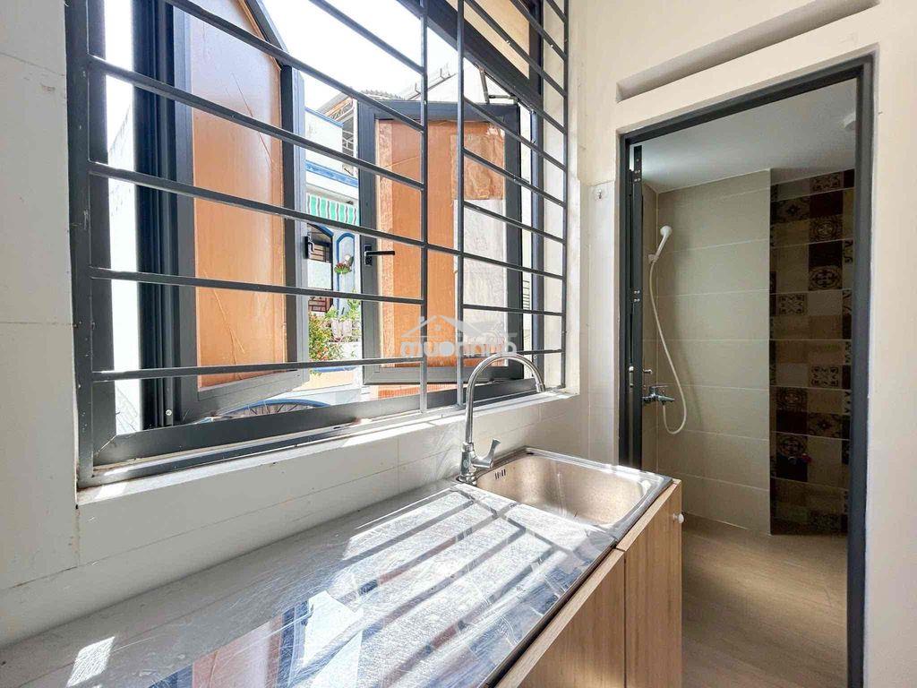 Studio ban công rộng_phan xích long_gần chợ tân định_cầu bông_quận 1 - 3