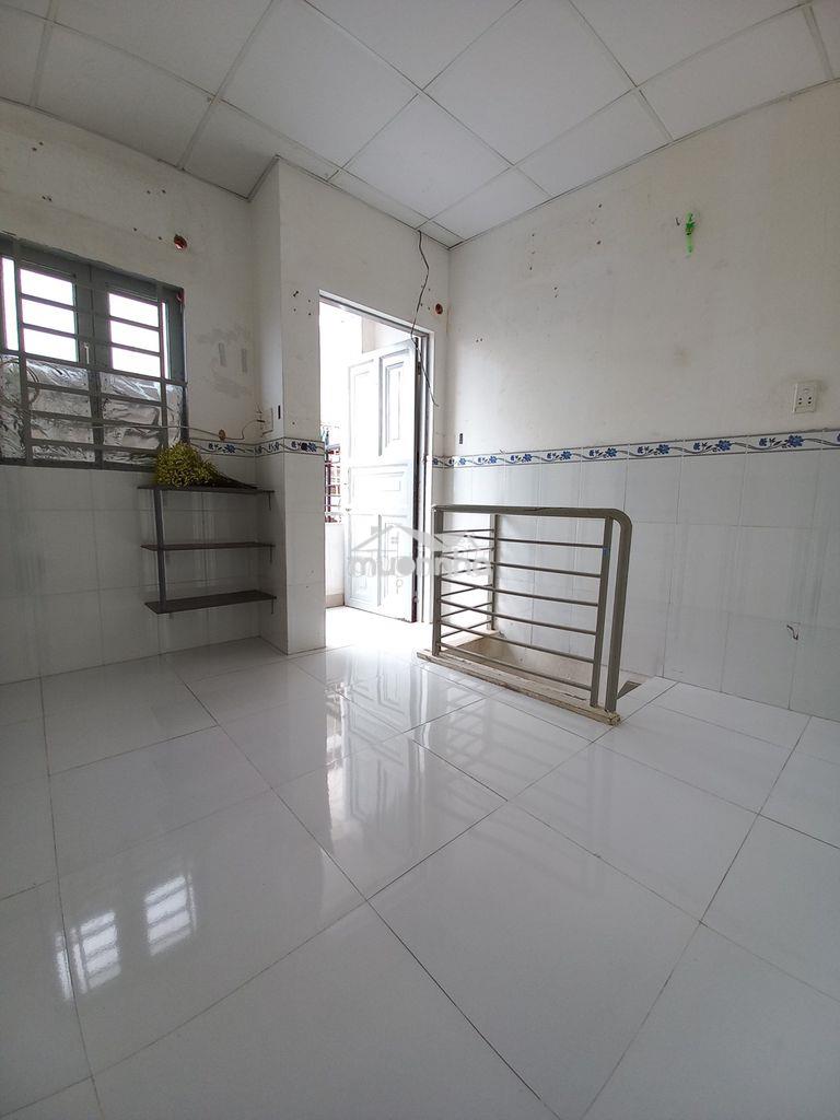 Tôi cần sang dãy trọ 11 phòng đường trần xuân soạn - 2