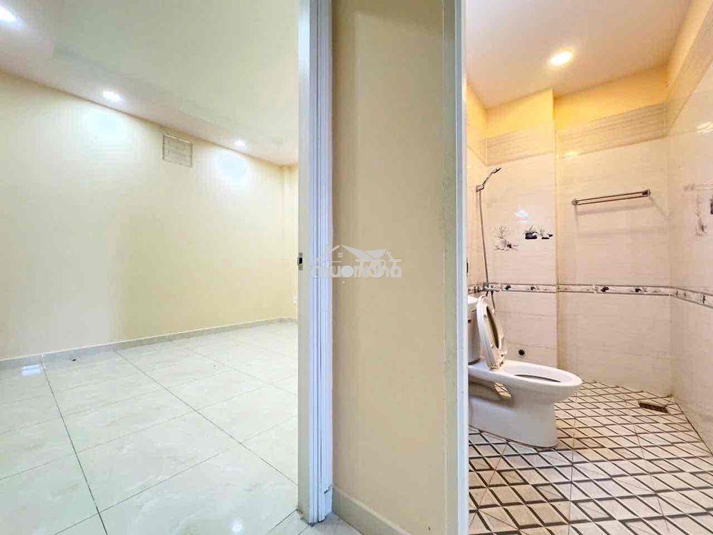 Cho thuê h8m tktq - 4x16 - 3 lầu - 5pn - nhà mới - 4