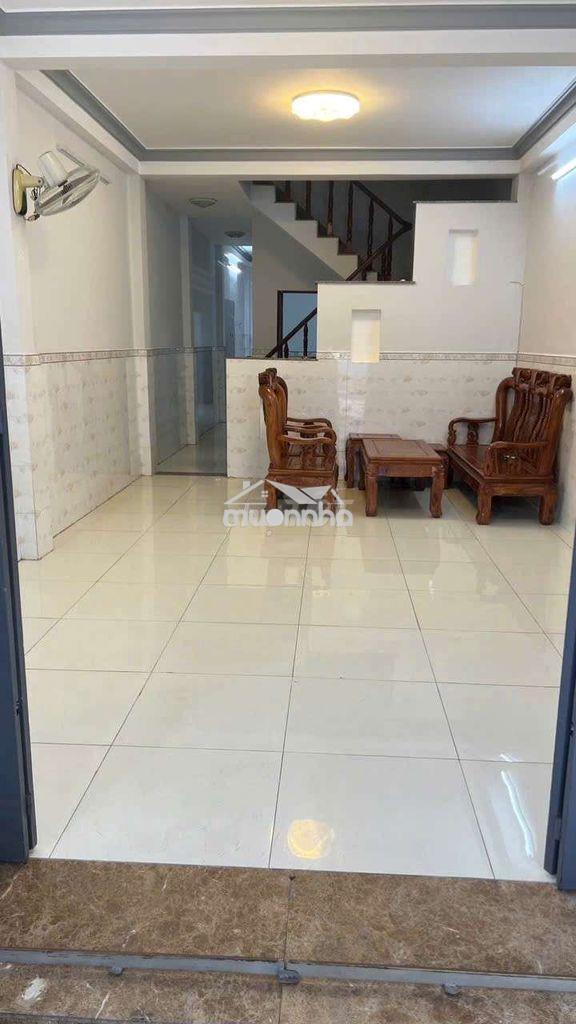 Nhà 1 trệt 1 lầu 3pn 4x18m hẻm xe hơi đường bùi văn ba